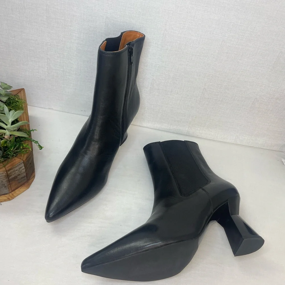 SAINT G ELLIANA BLACK‎ LEATHER SCULPTED HEEL INSIDE ZIP BOOTS Ankle 9